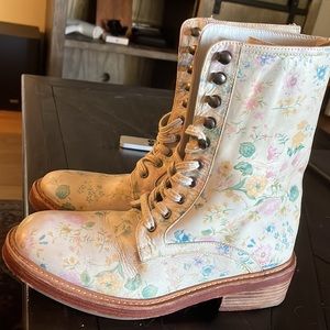 FREE PEOPLE floral boots